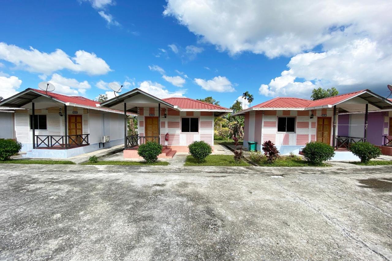 Oyo 90284 Kampung Stay Kilimu Ranau Exterior foto