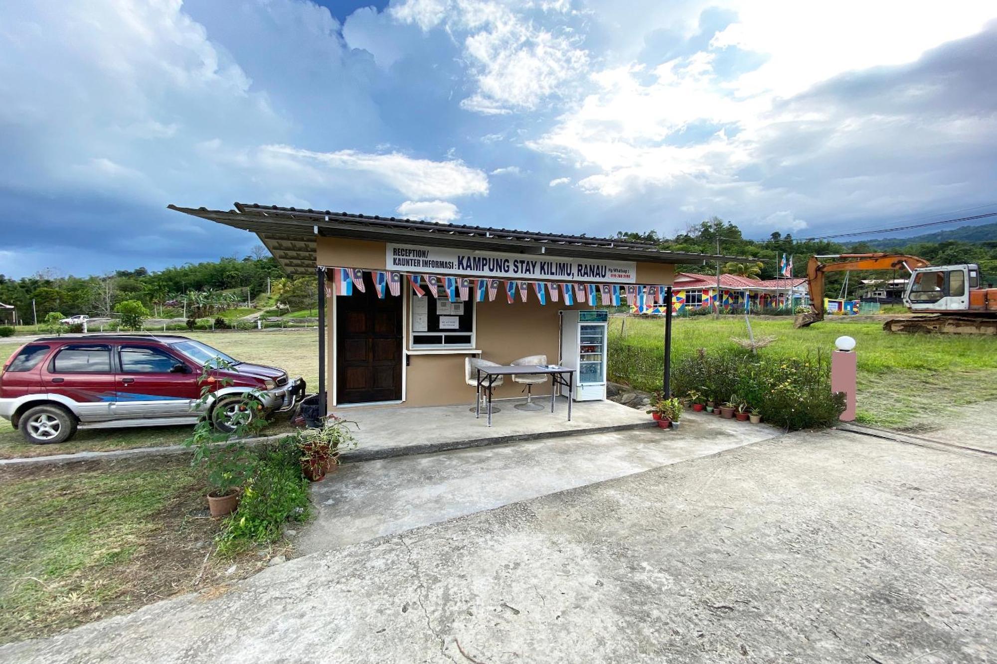 Oyo 90284 Kampung Stay Kilimu Ranau Exterior foto
